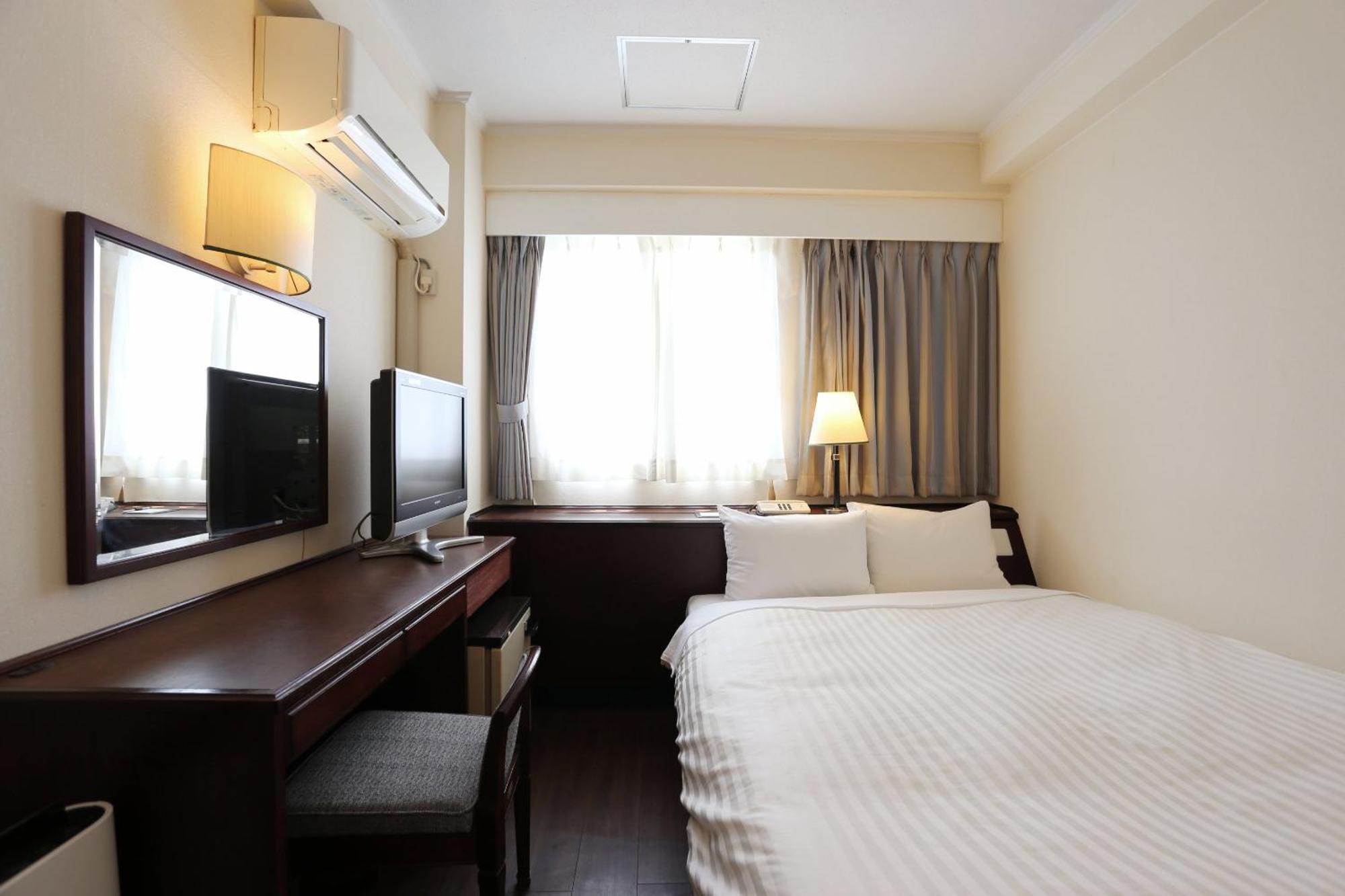Hotel Castle Inn Yokkaichi Exterior photo