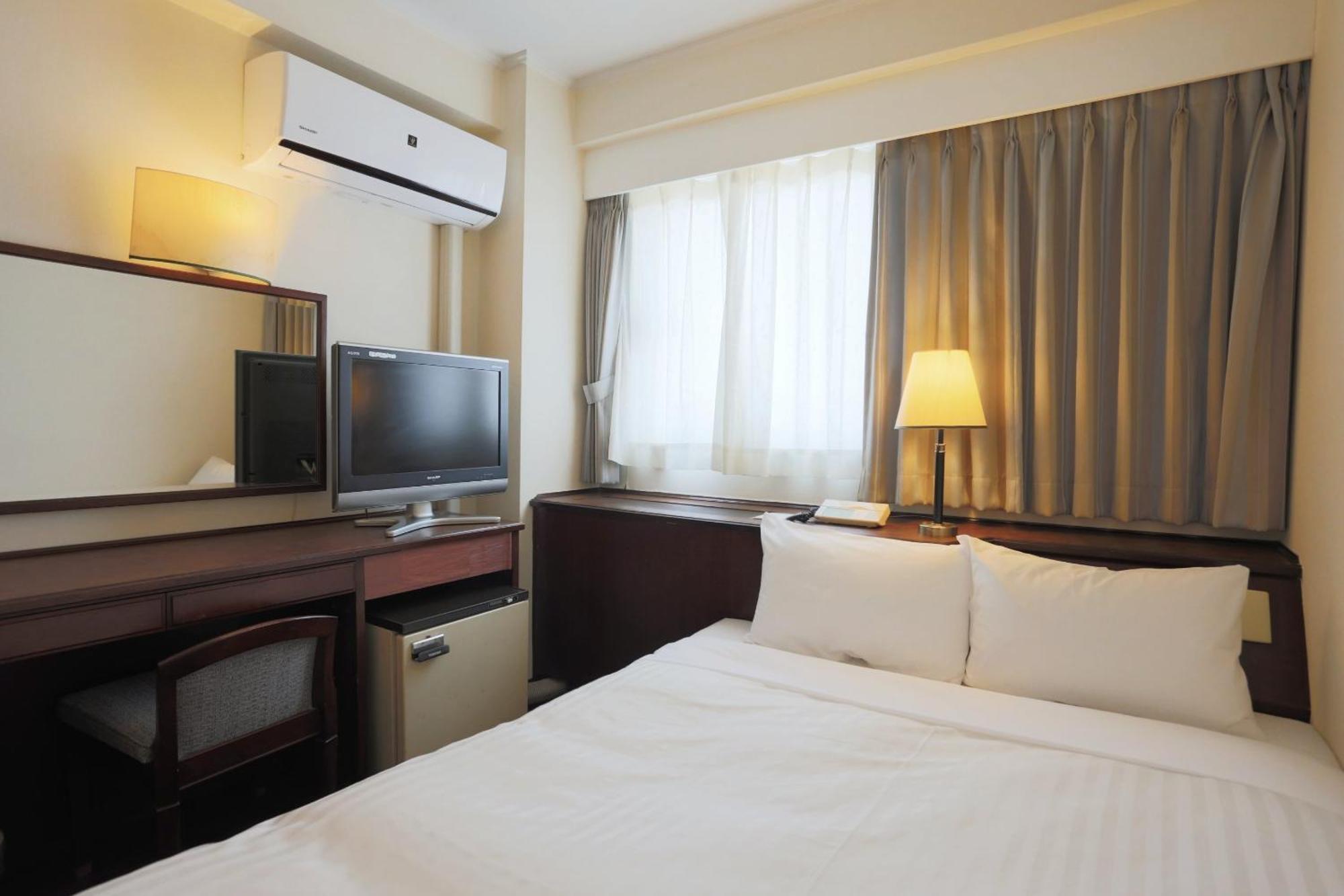 Hotel Castle Inn Yokkaichi Exterior photo